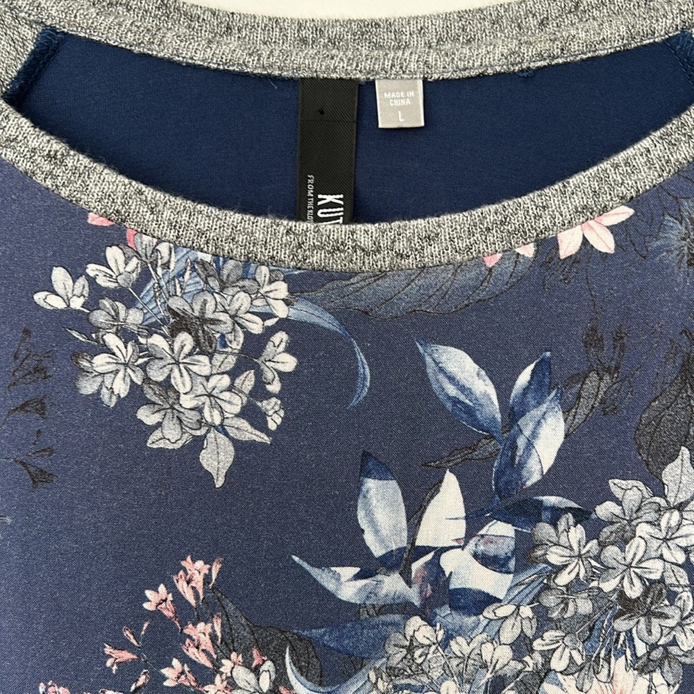 KUT FROM THE KLOTH , floral top, size L - Picture 2 of 3